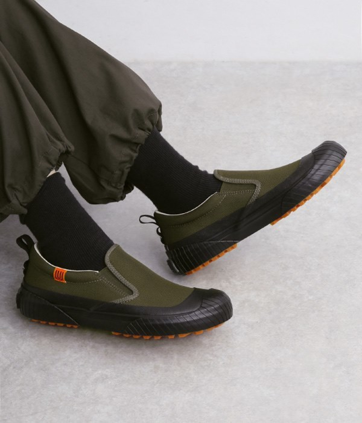 UO12(カーキ-5)