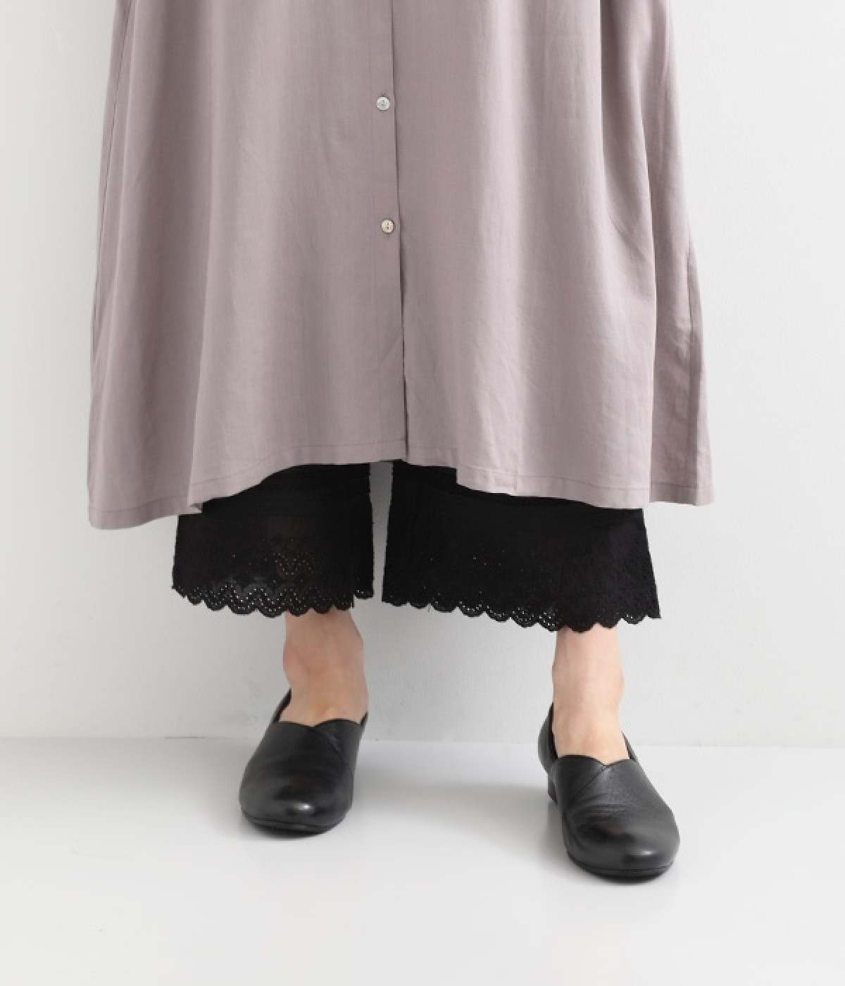 コットンローン　レーシーペチストレートパンツ(ブラック-ONESIZE)