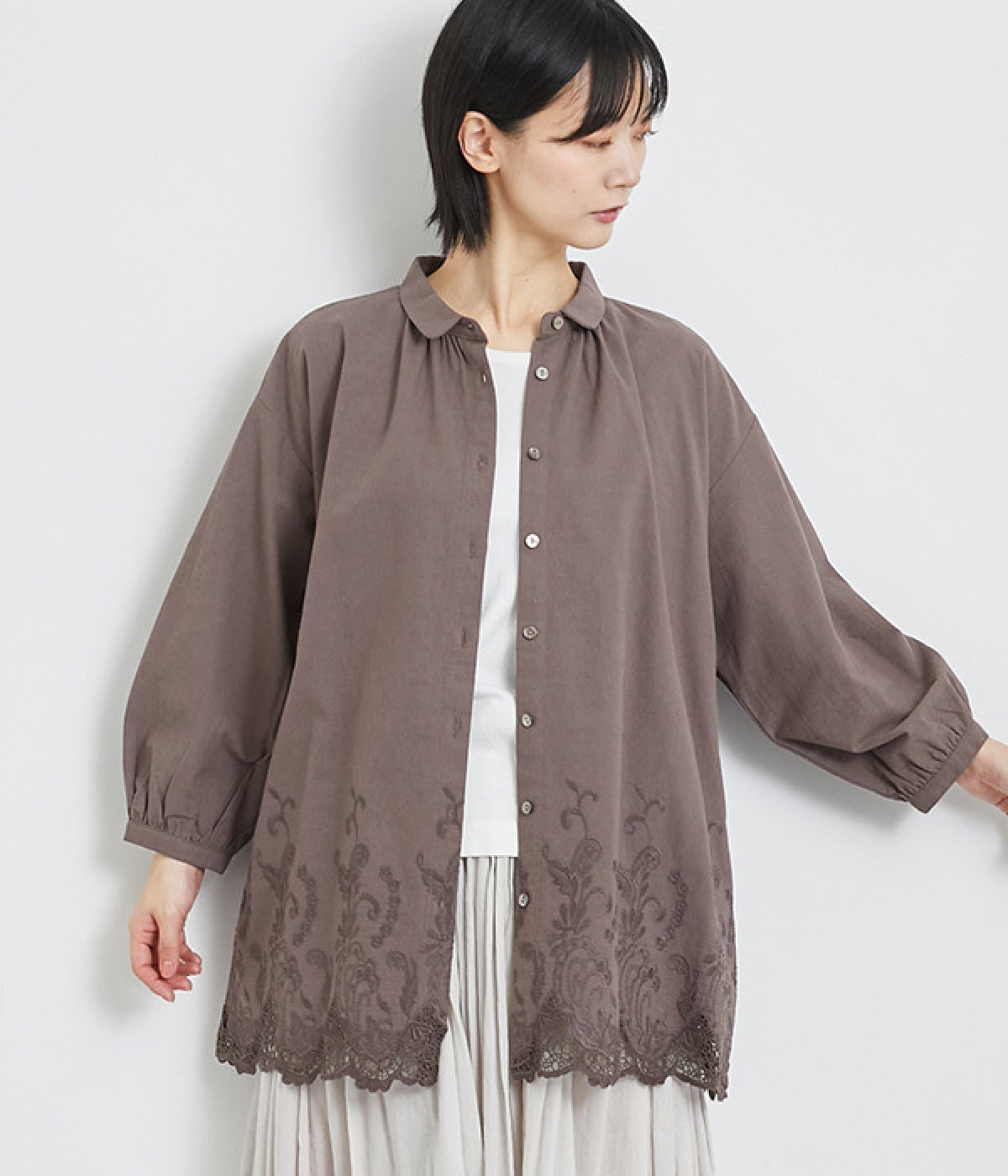 スカラ刺繍チュニックシャツ(グレイッシュパープル-ONESIZE)