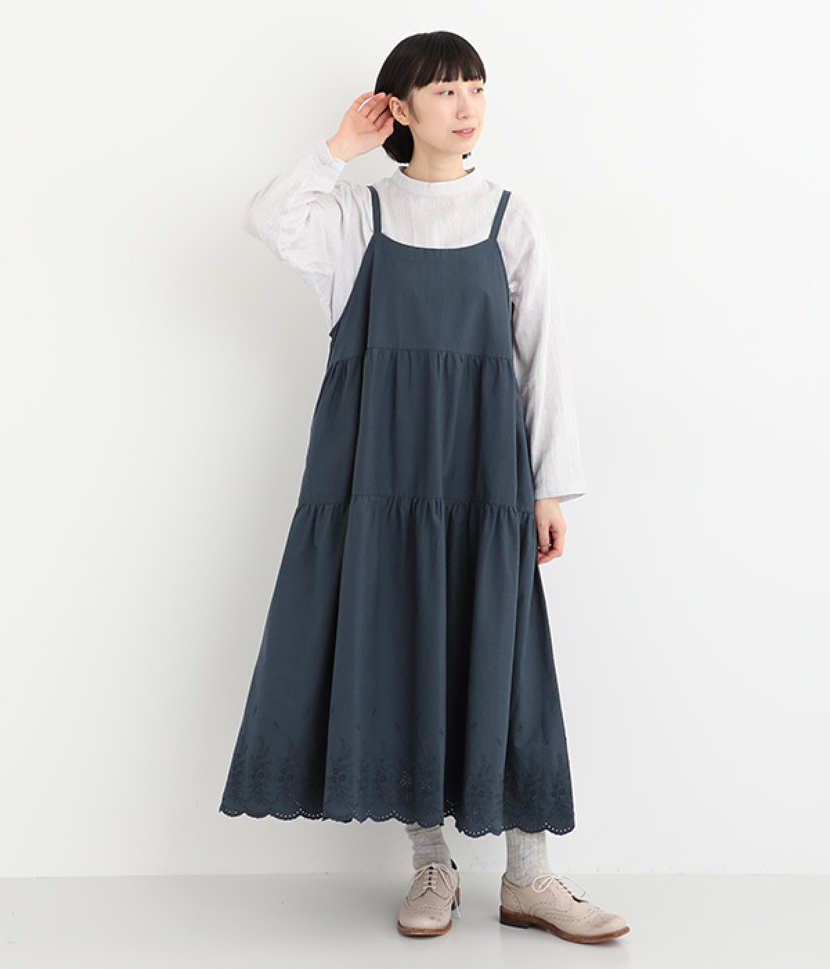 コットンツイル　スカラ刺繍キャミワンピース(ネイビー-ONESIZE)