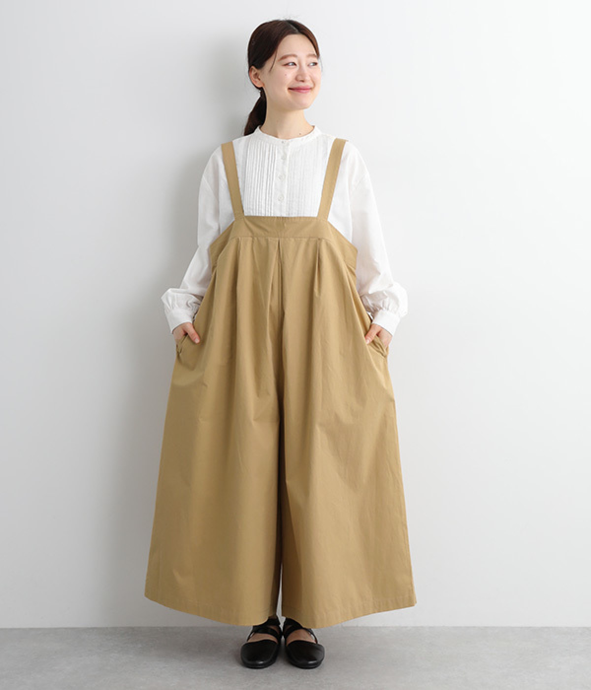 コットンツイルタック使いサロペットパンツ(ベージュ-ONESIZE)