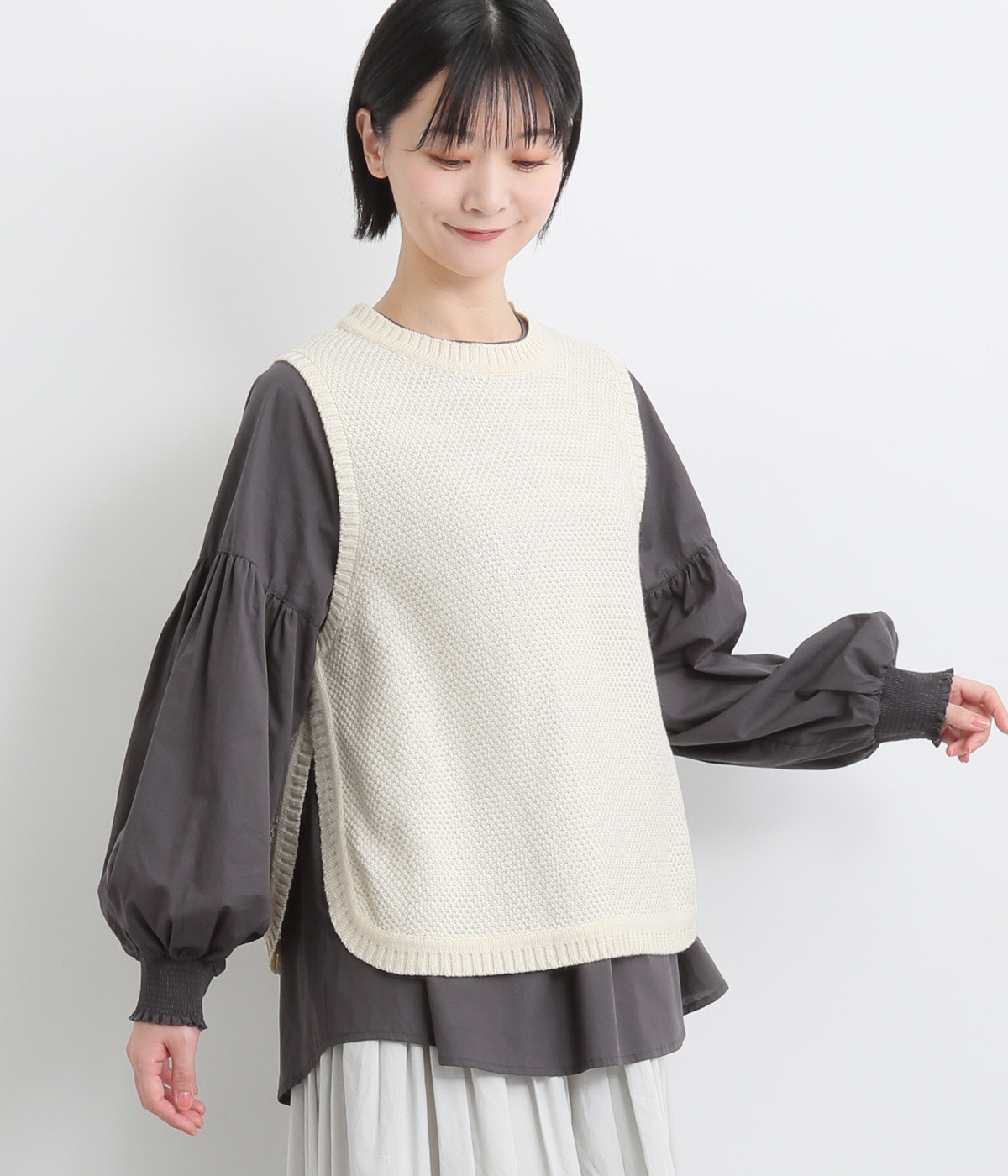 コットン  鹿の子編みサイドスリットベスト(オフホワイト-ONESIZE)
