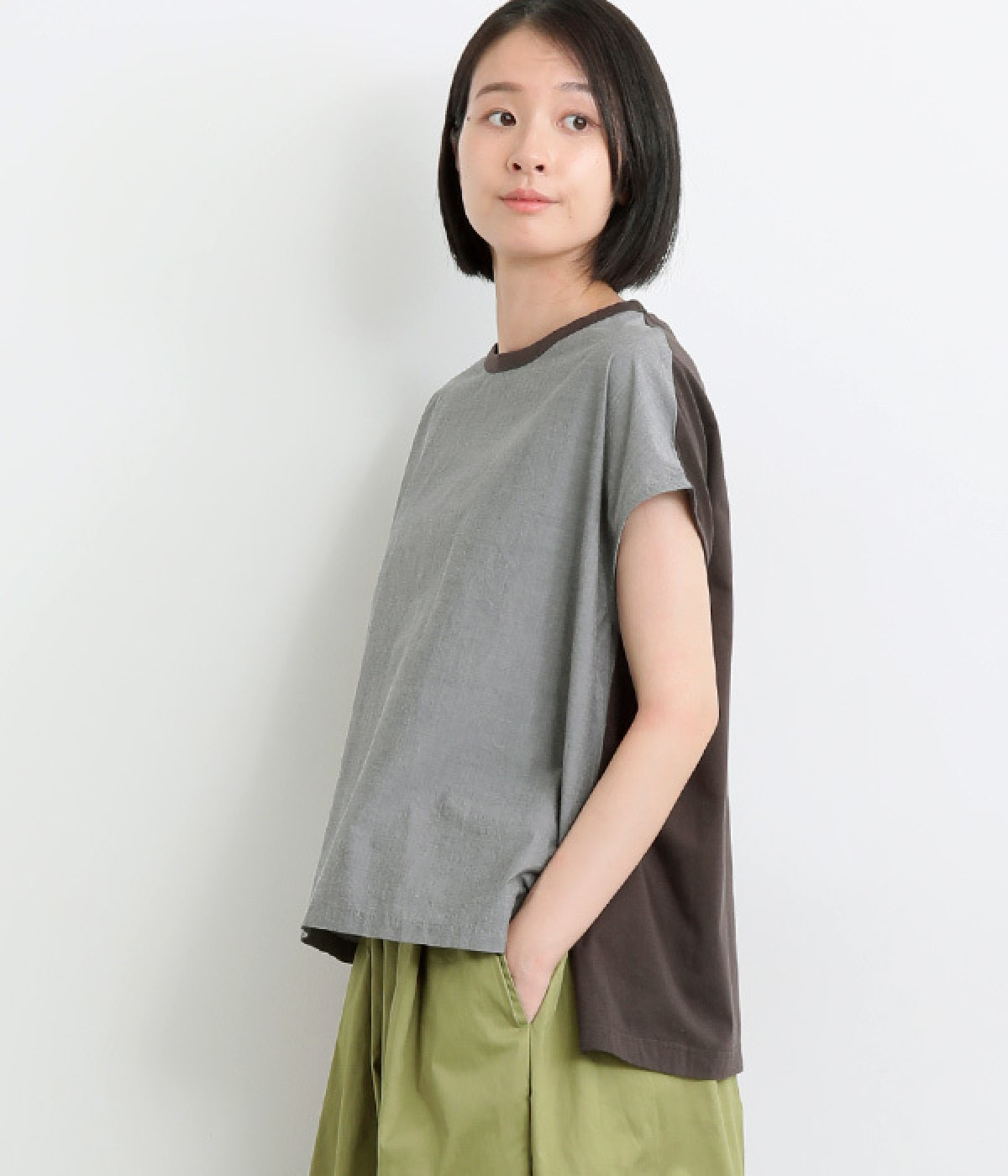 コットンタイプライターワッシャー異素材切替スリーブレスプルオーバー(ブラックシャンブレー-ONESIZE)