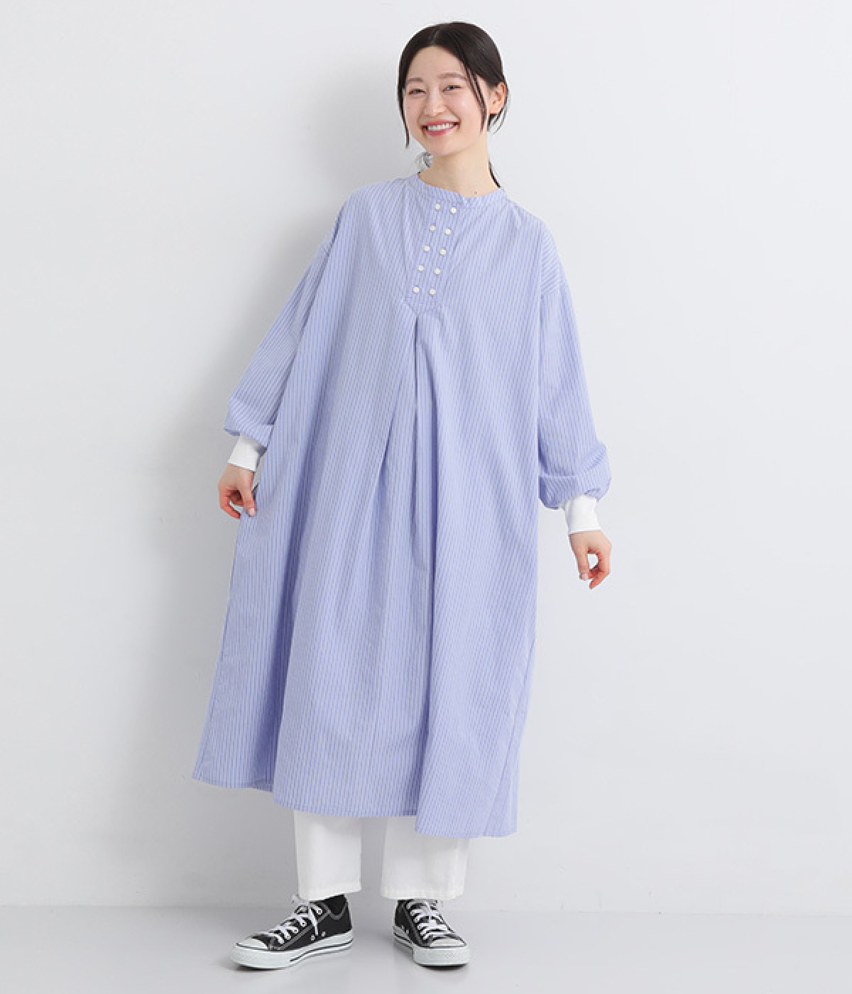 袖口フライスW釦ヘンリーネックワンピース(サックスシャンブレーストライプ-ONESIZE)