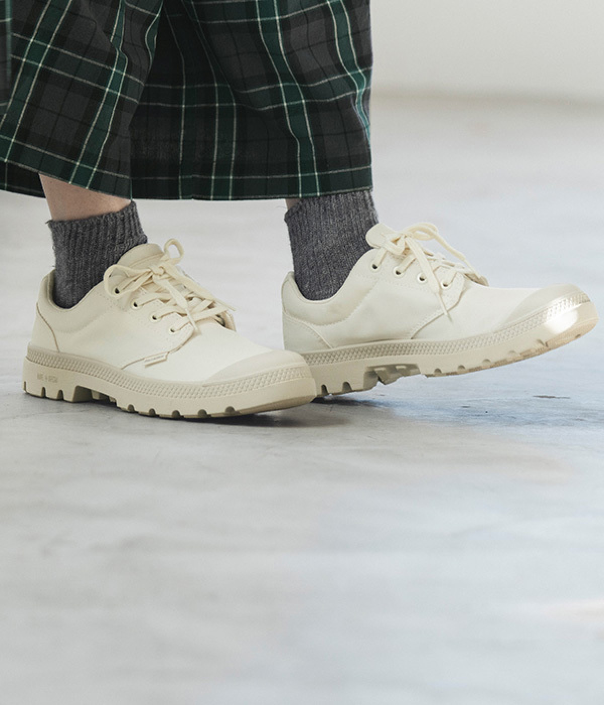 PAMPA OX SEEKER LITE＋ WP＋(ANTIQUE WHITE-230)