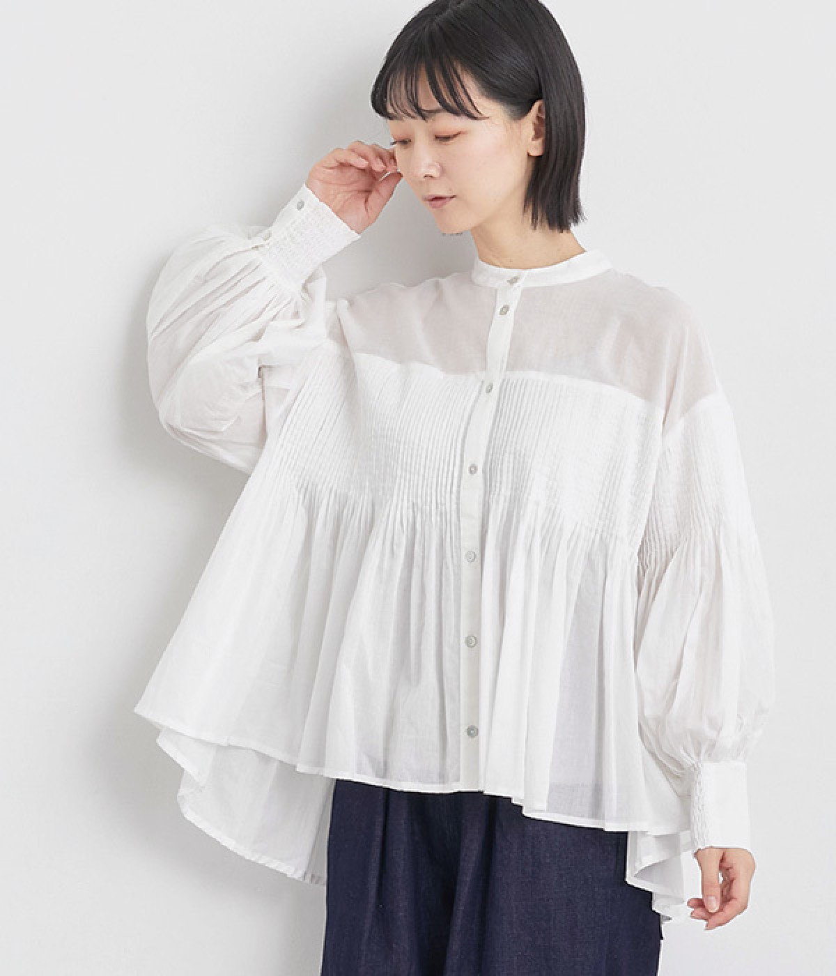 ドロップピンタックデザインシャツブラウス(ホワイト-ONESIZE)