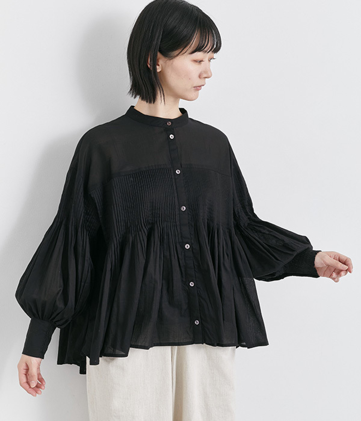 ドロップピンタックデザインシャツブラウス(ブラック-ONESIZE)