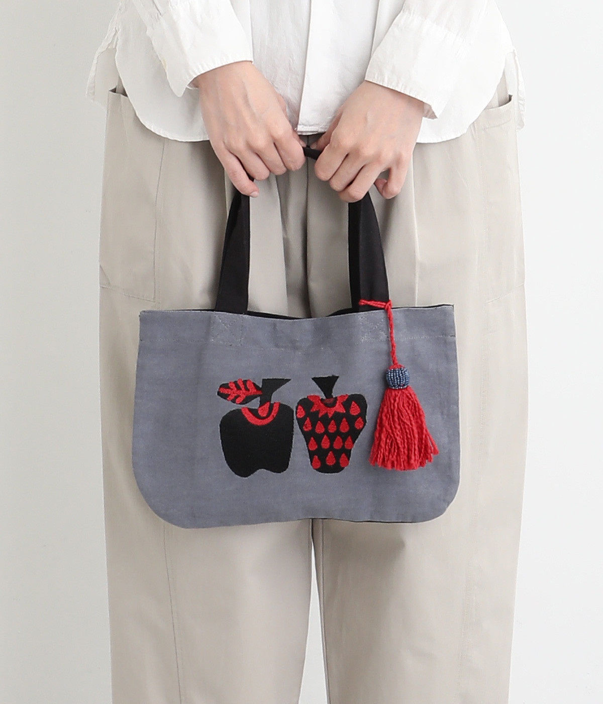 CHIZURI刺繍フラットミニバッグ(フルーツ)(レッド-ONESIZE)