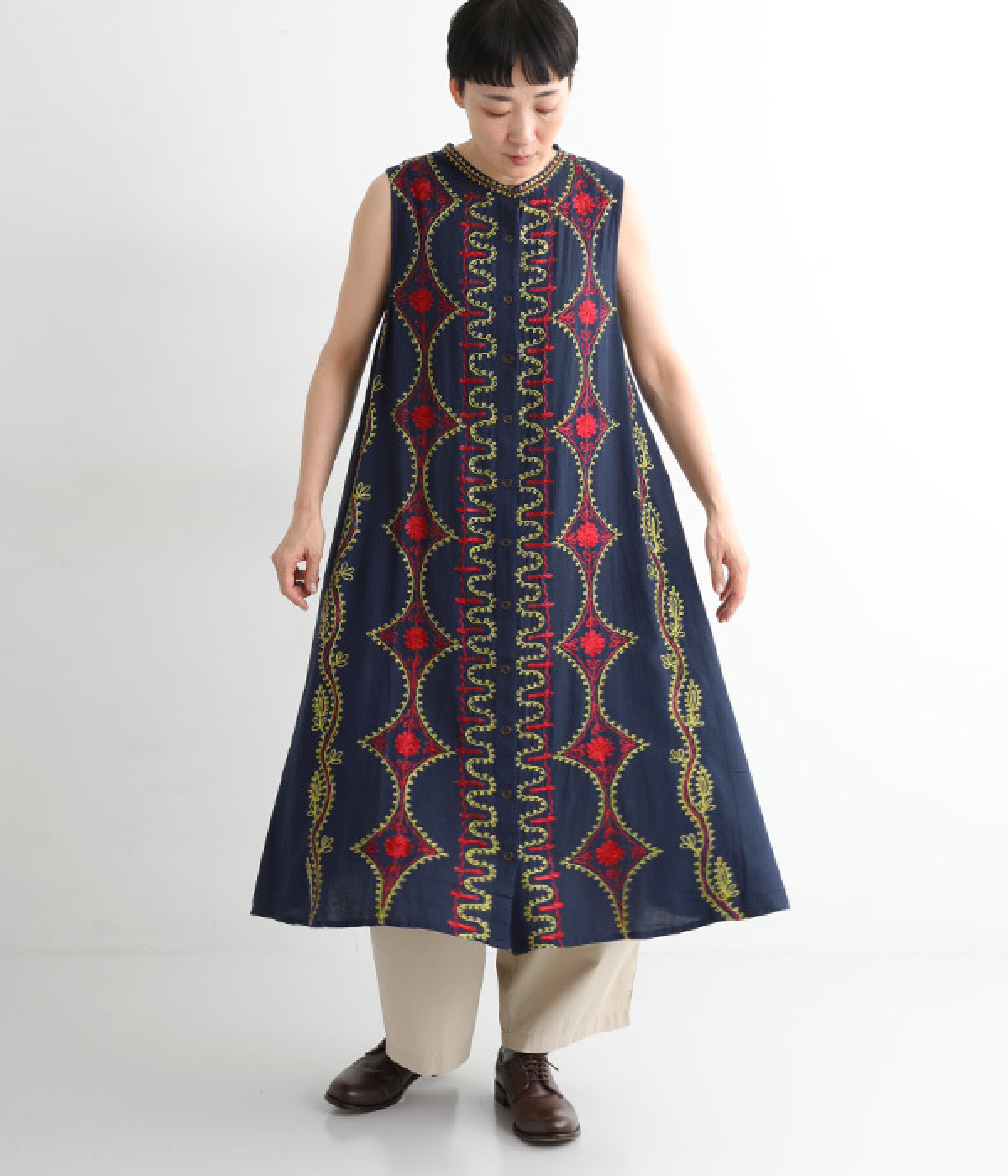 チェーン刺繍ノースリーブブラウス(ネイビー-ONESIZE)
