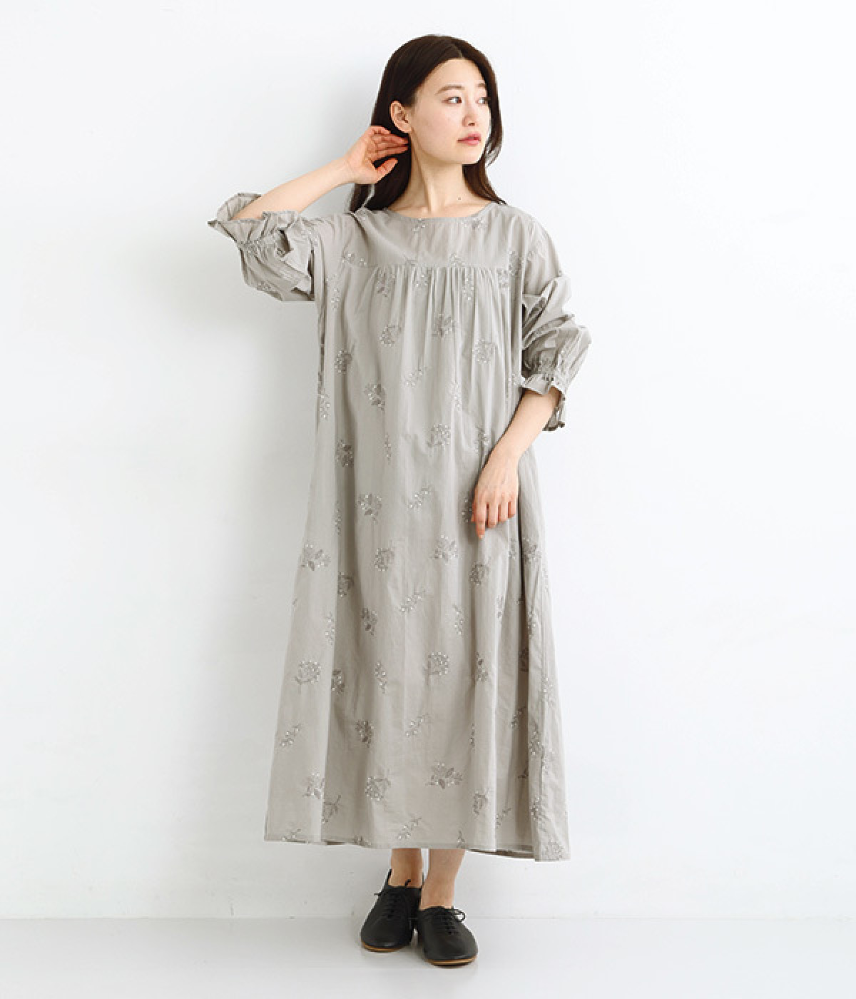 コットンキャンブリックフローラワンピース(グレー-ONESIZE)