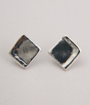 metal square　ピアス