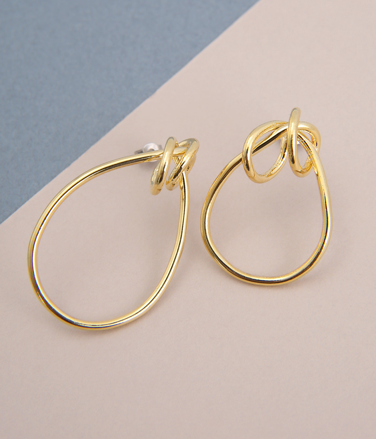 knot motif asymmetry　ピアス(ゴールド-ONESIZE)