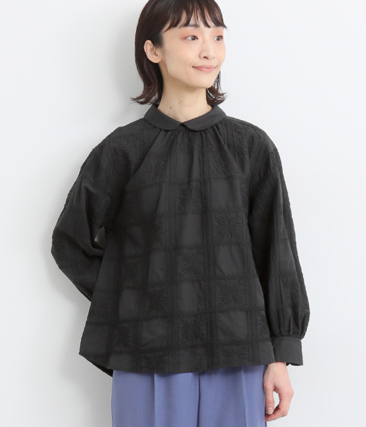 タイル刺繍ブラウス(ブラック-ONESIZE)
