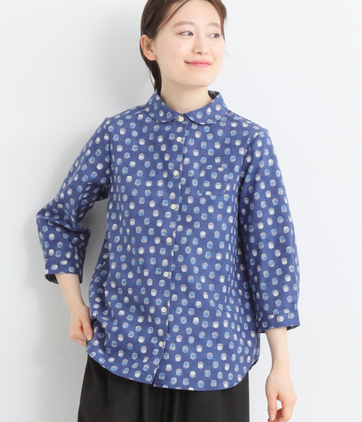 コットンリネンシーチング花小紋7分袖フラット風丸襟レギュラーシャツ(ネイビー-ONESIZE)