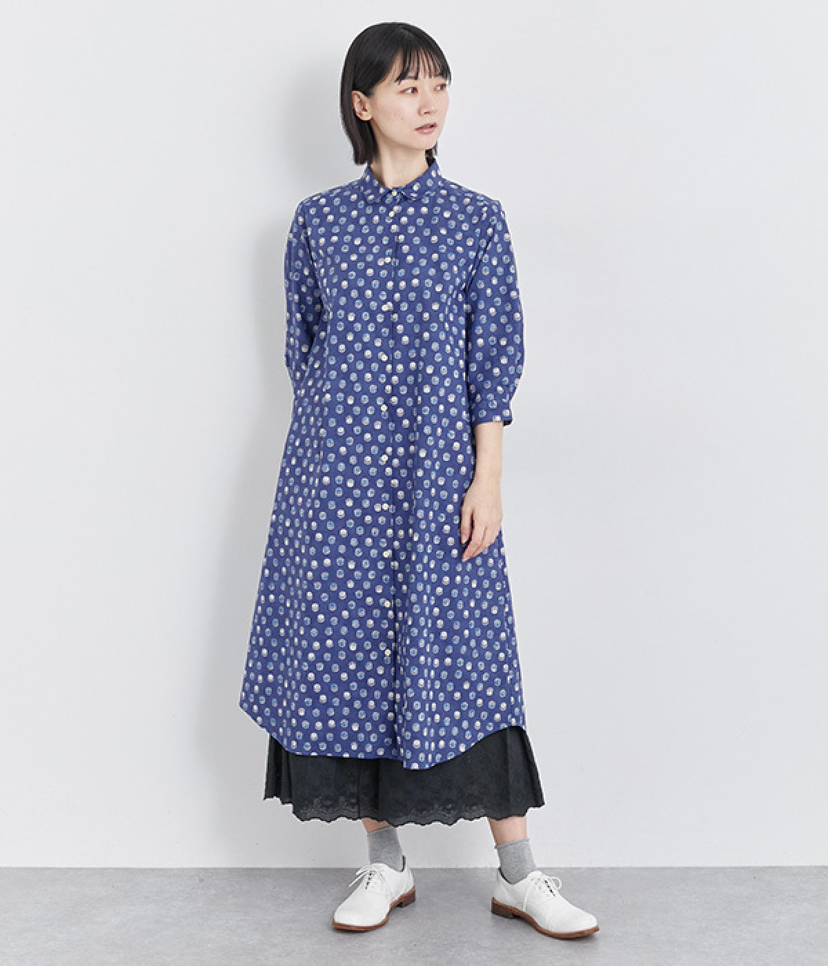 コットンリネンシーチング花小紋7分袖小丸襟シャツワンピース(ネイビー-ONESIZE)